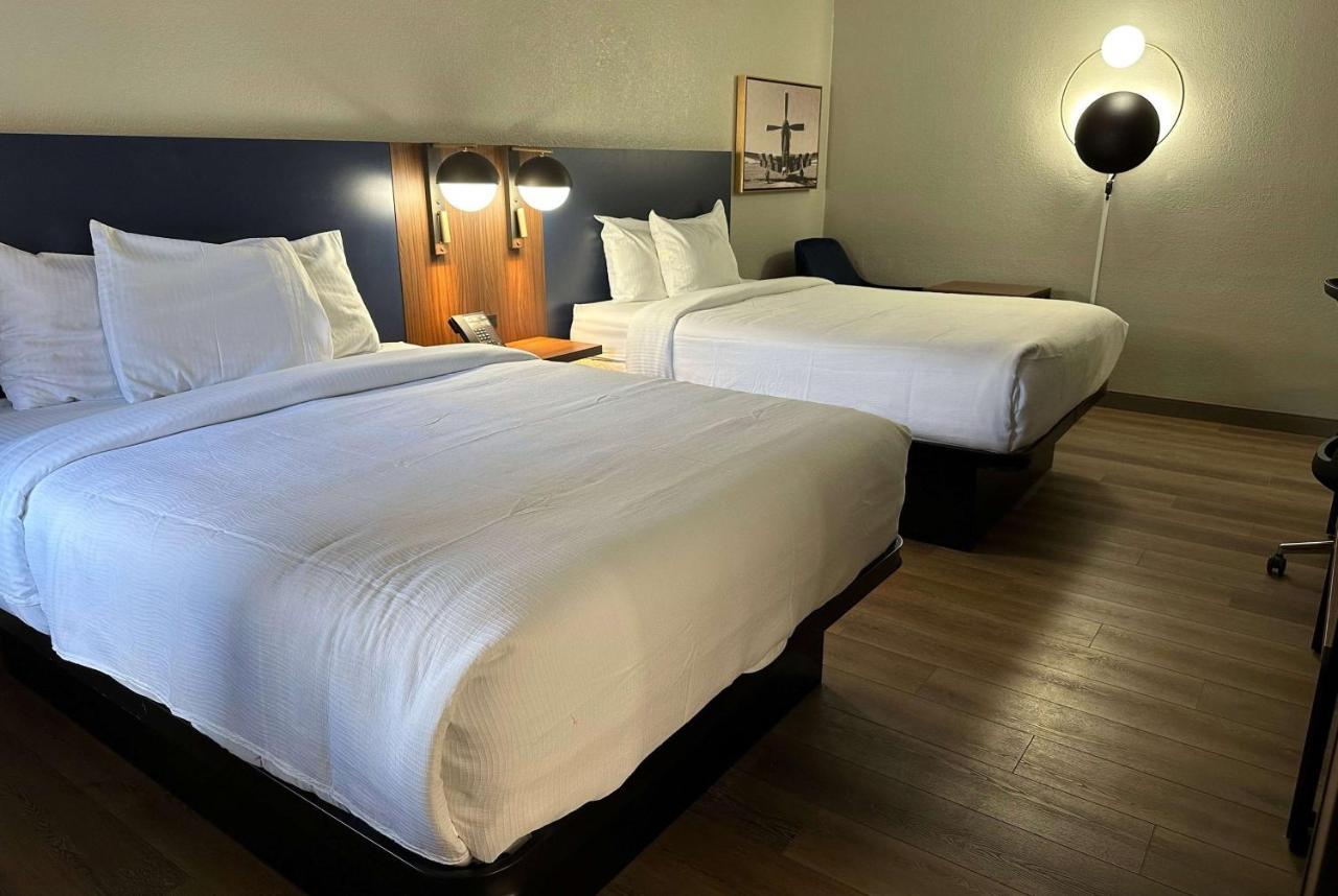 La Quinta Inn By Wyndham Huntsville Research Park Ngoại thất bức ảnh