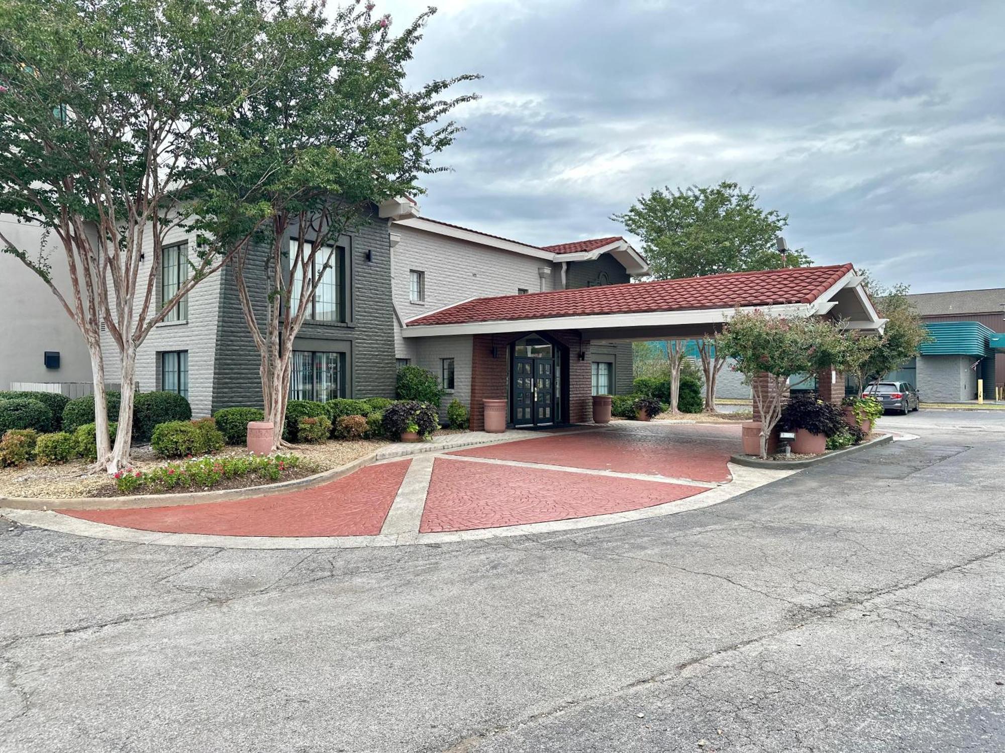 La Quinta Inn By Wyndham Huntsville Research Park Ngoại thất bức ảnh