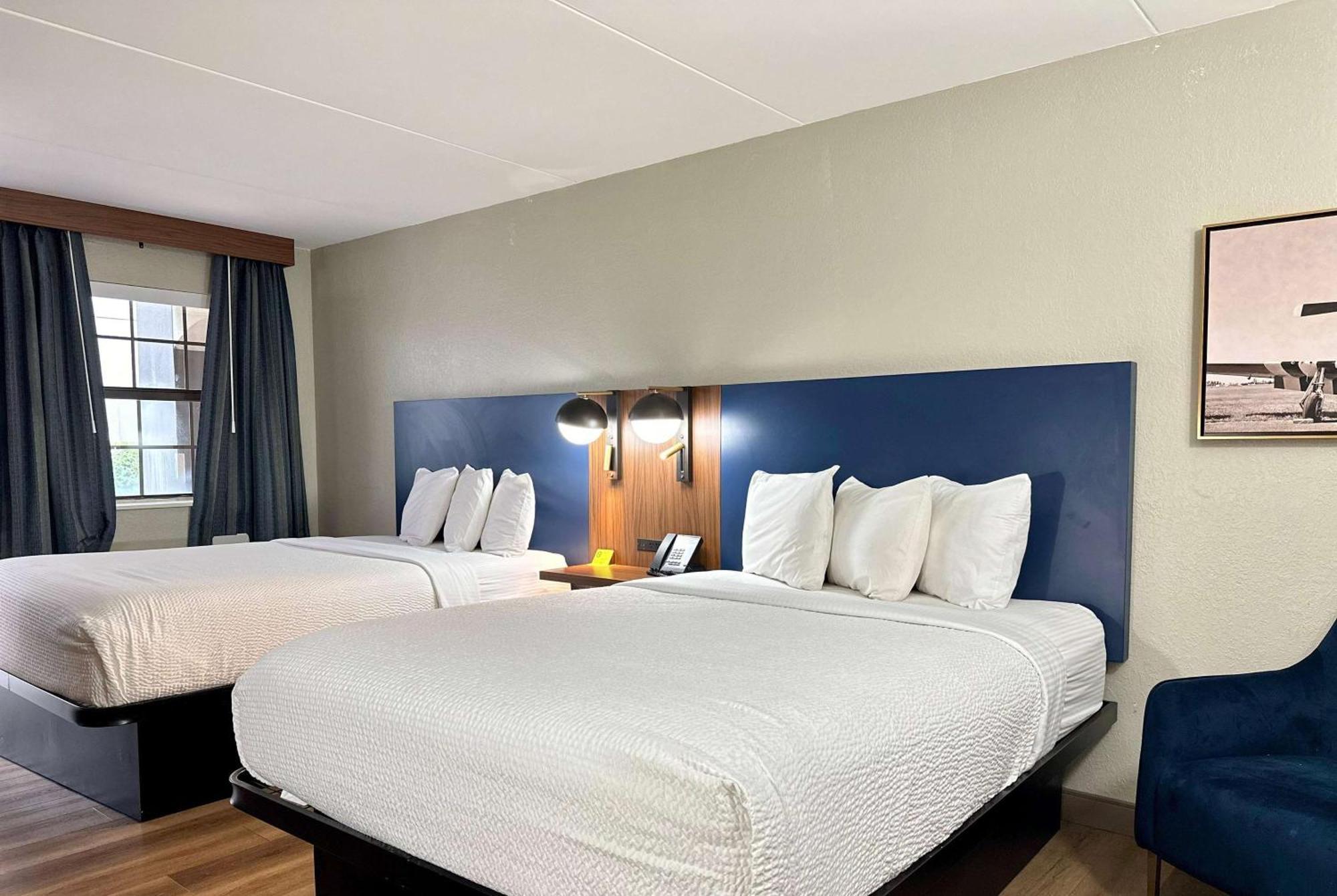 La Quinta Inn By Wyndham Huntsville Research Park Ngoại thất bức ảnh