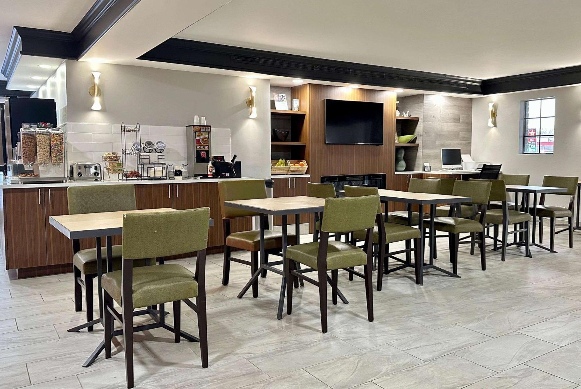 La Quinta Inn By Wyndham Huntsville Research Park Ngoại thất bức ảnh