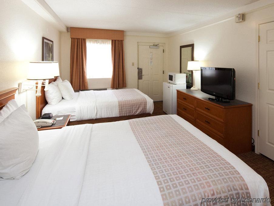 La Quinta Inn By Wyndham Huntsville Research Park Ngoại thất bức ảnh