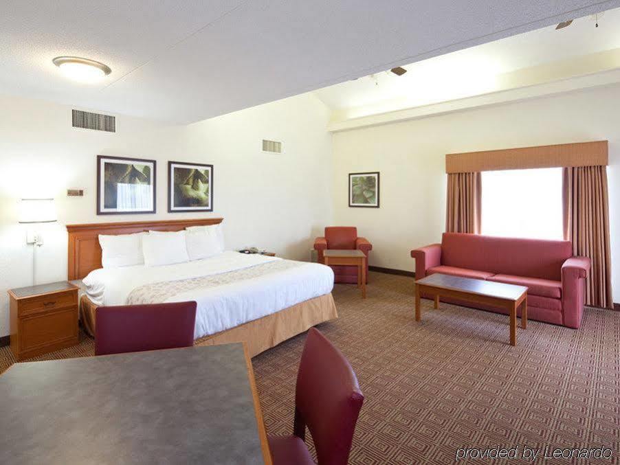 La Quinta Inn By Wyndham Huntsville Research Park Ngoại thất bức ảnh